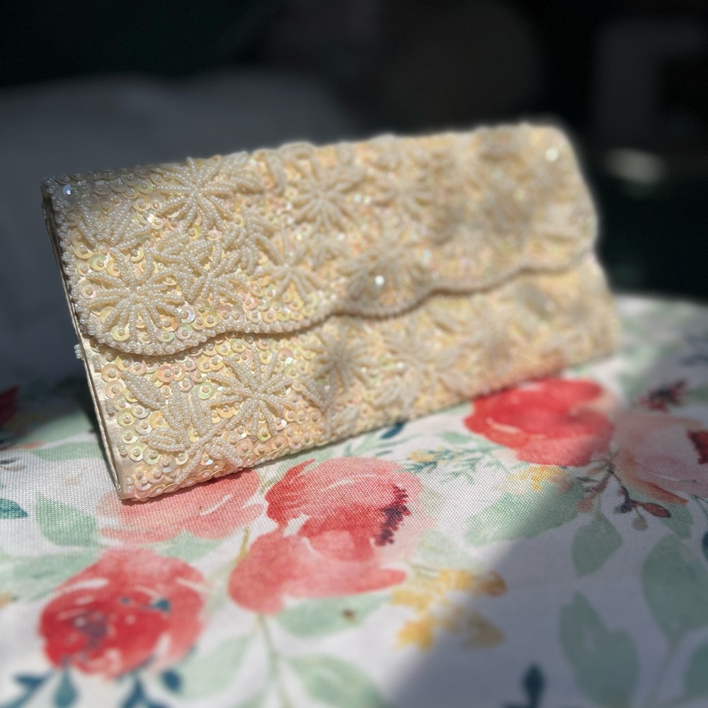 Vintage Beaded & Sequined Ivory Evening Clutch